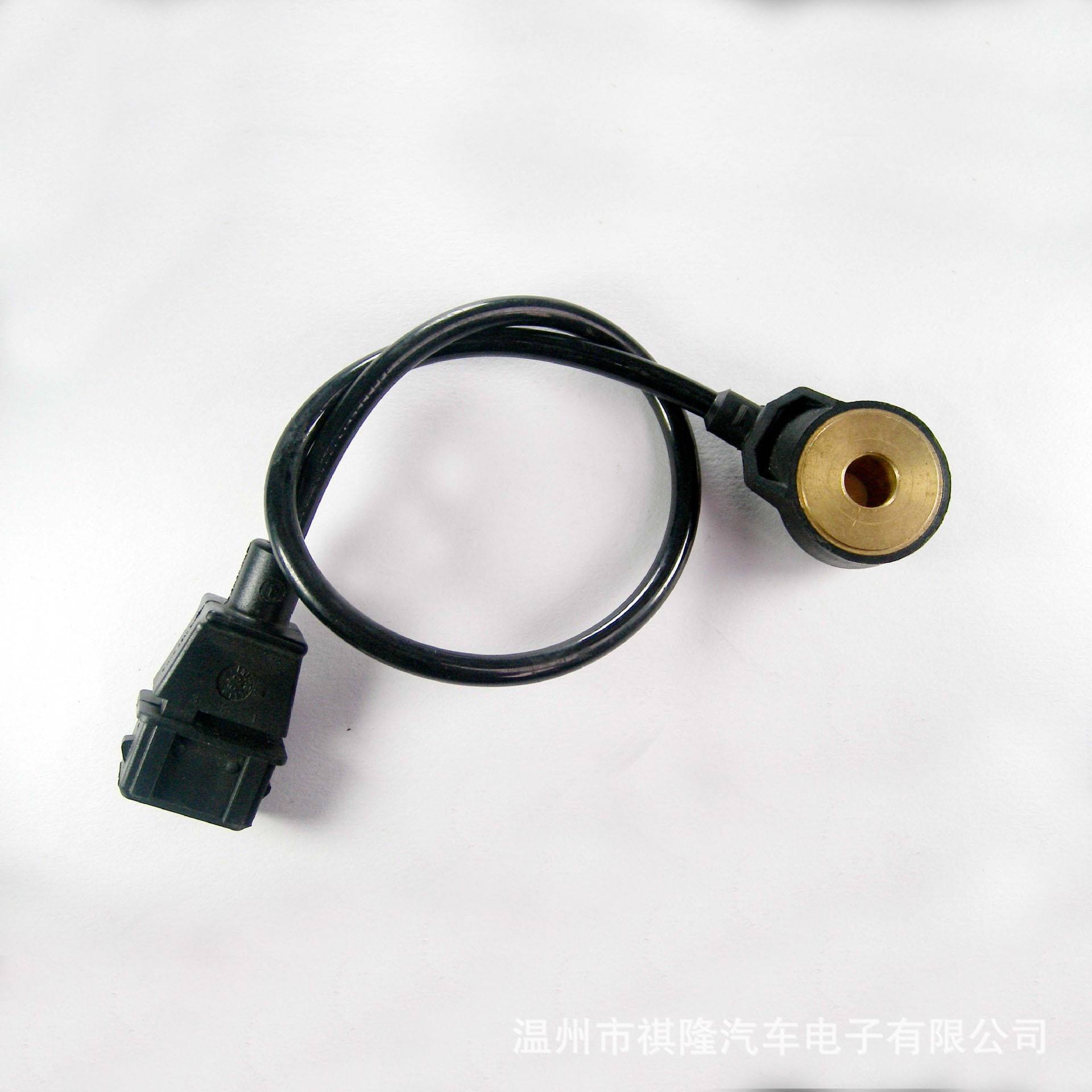 爆震传感器在哪(爆震传感器在哪个位置图片)